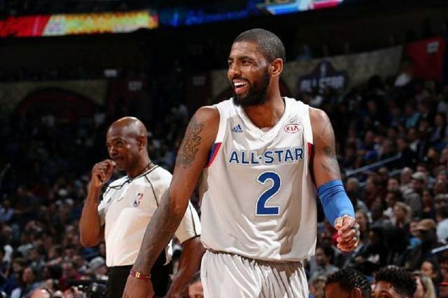 英媒：热刺也有意费耶诺德后卫汉茨科